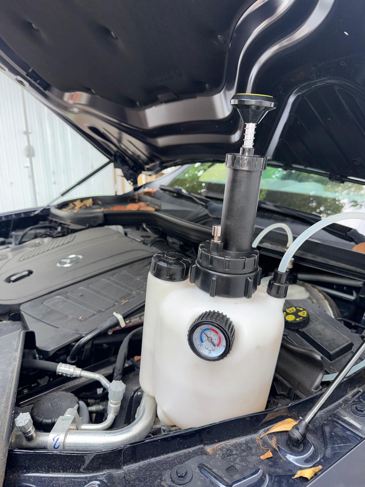 Brake-fluid flush during Mercedes Service B
